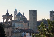 24 Da sx San Pancrazio, Duomo, S. Maria Maggiore, Cappella Colleoni, Torre del Gombito, Torre Civica